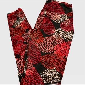 ❤️Hearts Lularoe Leggings OS EUC💜